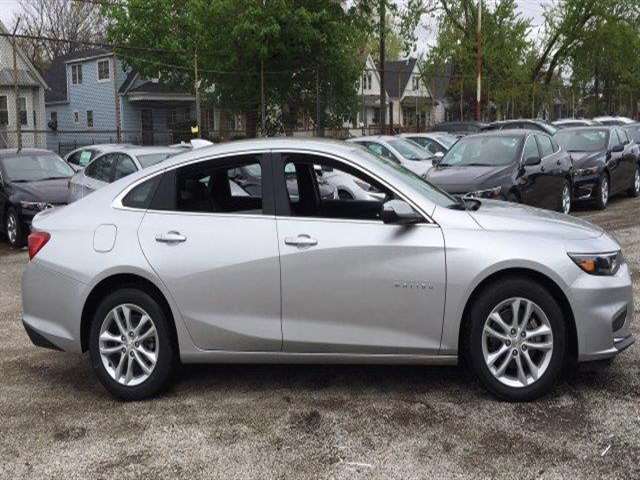 2017 Chevrolet Malibu LT 4dr Sedan
